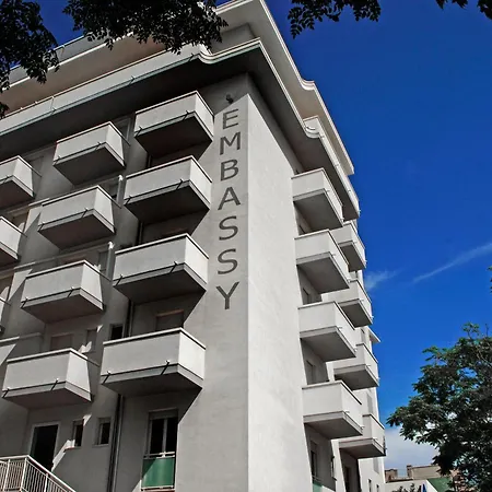 Embassy ホテル