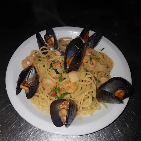 Embassy ホテル 3*