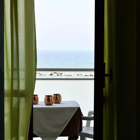 Embassy 3* Пезаро