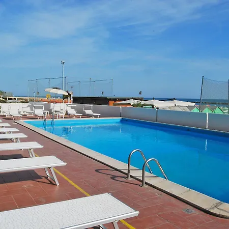 Embassy 3* Пезаро