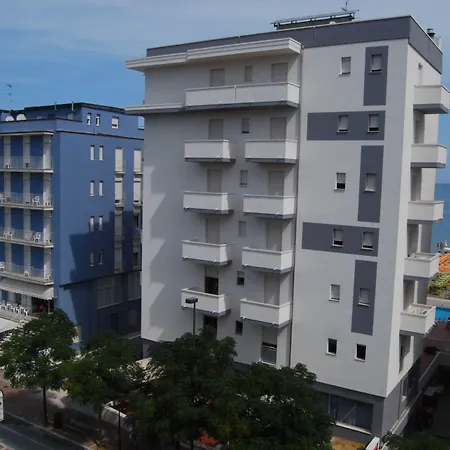 Embassy Hotel 3*