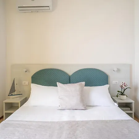 Hotel Embassy 3*