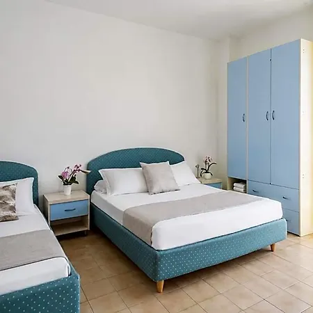 Embassy 3* Пезаро