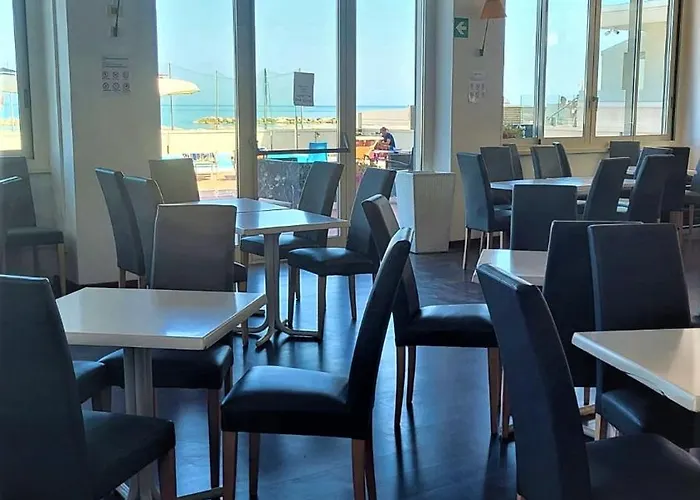 Hotel Embassy Pesaro