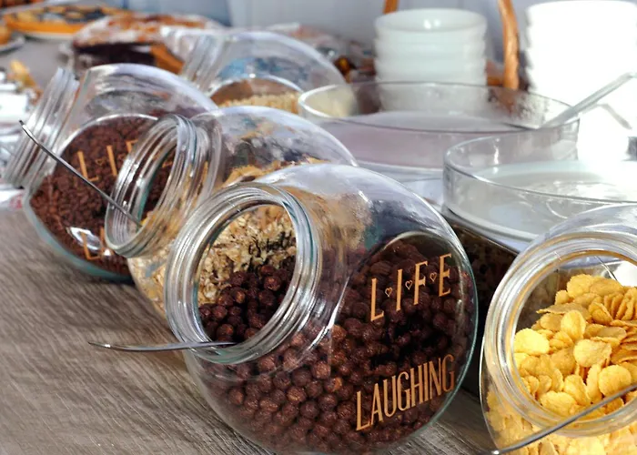 Embassy Szálloda Pesaro